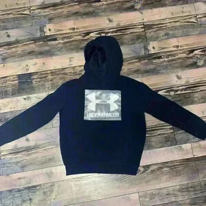 Black Under Armour Hoodie size Youth Medium